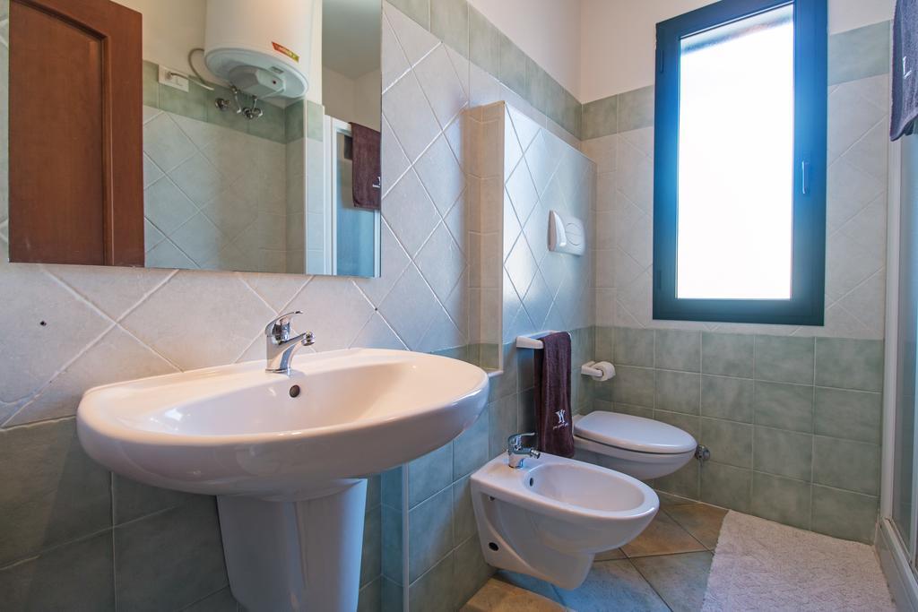 אורוסיי Residenza Maria Antonia - Private Apartment מראה חיצוני תמונה