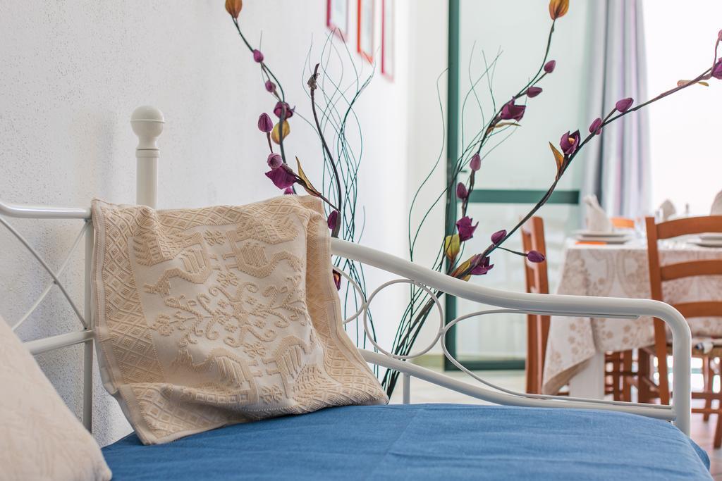 אורוסיי Residenza Maria Antonia - Private Apartment מראה חיצוני תמונה